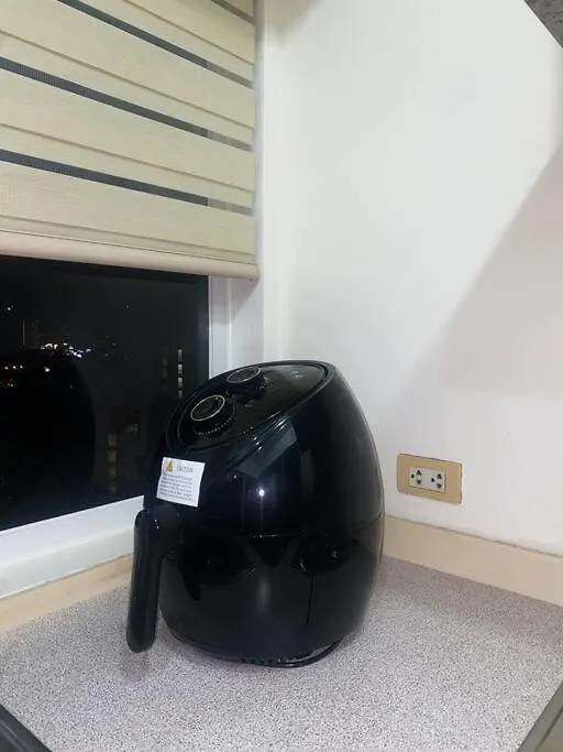 Bgc Stays+Free Pool&Gym Access,200 Mbps Manila Apartment