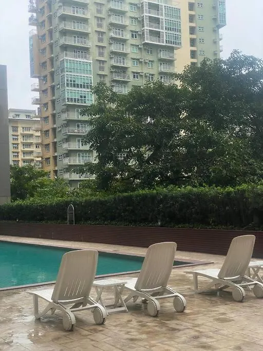 Lägenhet Bgc Stays+Free Pool&Gym Access,200 Mbps Manila