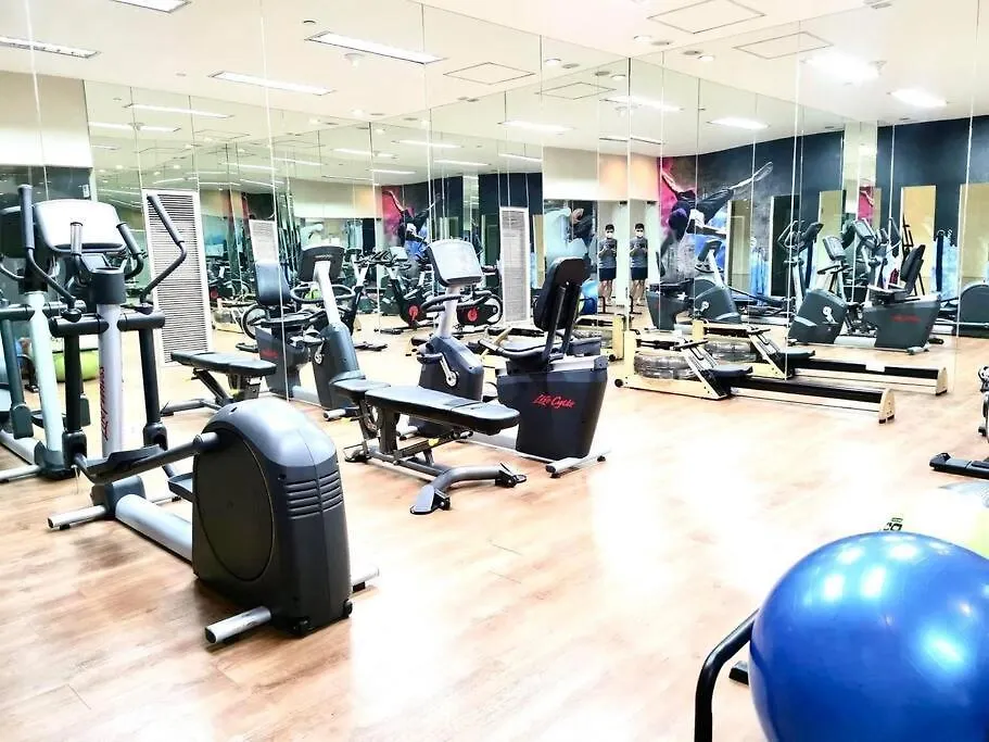 Apartment Bgc Stays+Free Pool&Gym Access,200 Mbps Manila